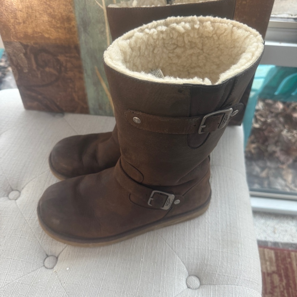Ugg Australia Boots 5678 Brown Leather Womens Us Size 9 Shearling Lined Strapped - Picture 4 of 9